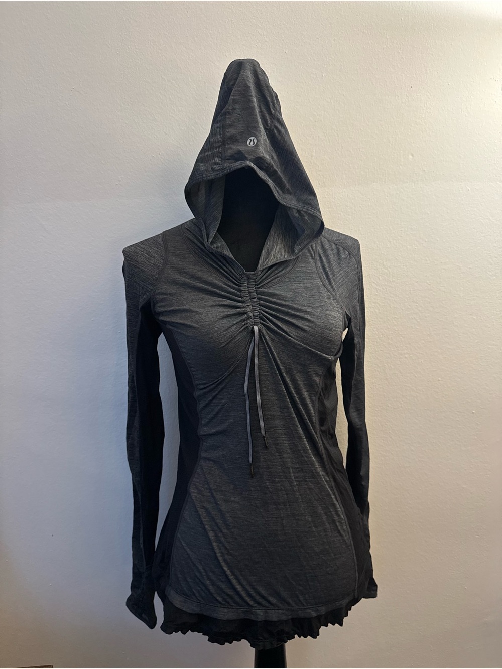 lululemon athletica Run In The Sun Pullover Heathered Dark Gray Performance Top